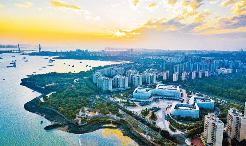 落实进一步全面深化改革的决策部署 为中国式现代化提供强大动力和制度保障,深圳法律培训中心